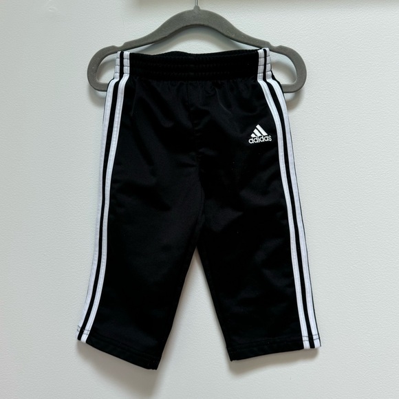 Adidas Black and White Infant 2-piece track suit‎ size 12 months - Picture 4 of 8